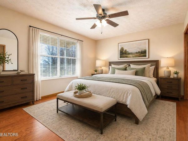 1248 S Old Sevierville Pike, Seymour, TN 37865