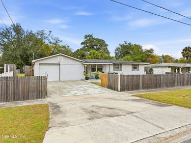 7047 DELISLE Drive, Jacksonville, FL 32244