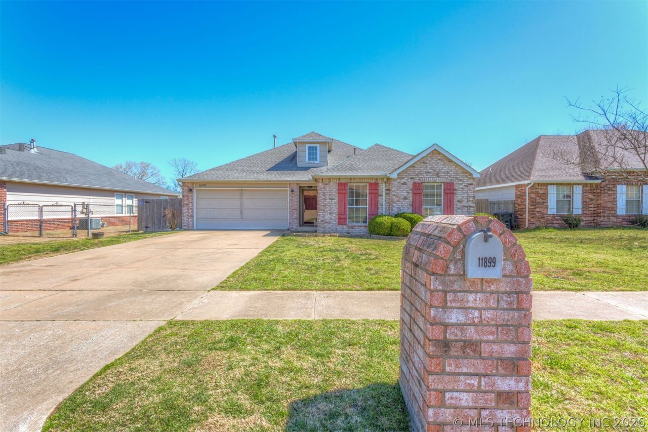 11899 S 269th East Avenue, Coweta, OK 74429 Main Photo