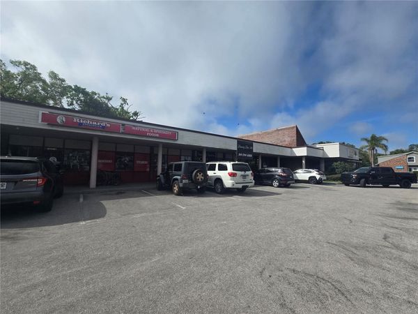 2601 MANATEE AVENUE W, BRADENTON, FL 34205