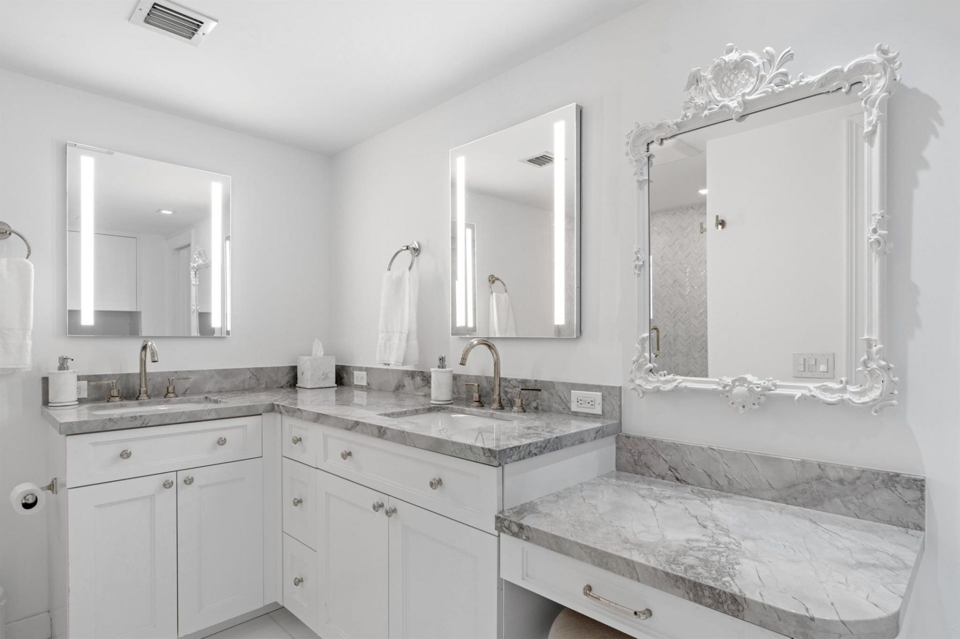 100 Worth Avenue, Unit 401, Palm Beach, FL 33480 Photo