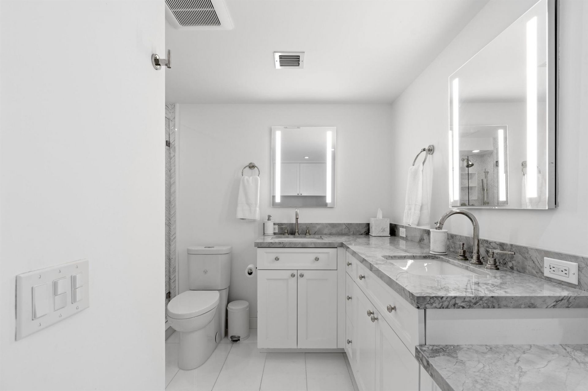 100 Worth Avenue, Unit 401, Palm Beach, FL 33480 Photo