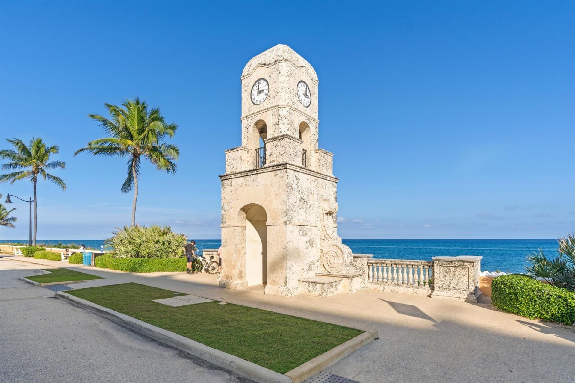 100 Worth Avenue, Unit 401, Palm Beach, FL 33480 Photo