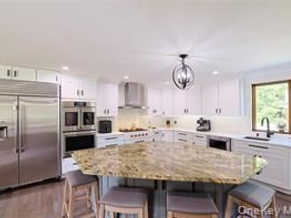 15 Cranberry Drive, Highland Mills, NY 10930