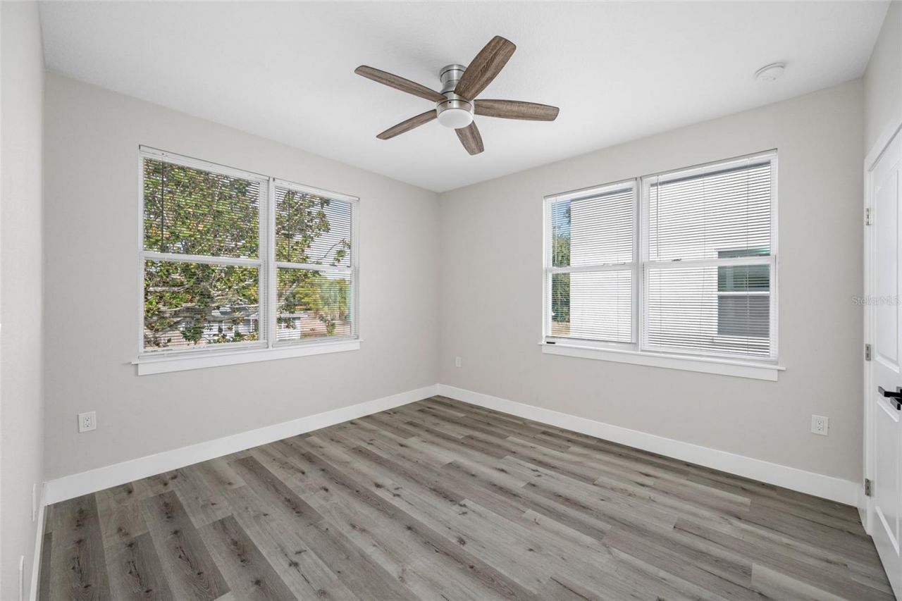 6910 Dartmouth Avenue N, Saint Petersburg, FL 33710 Photo