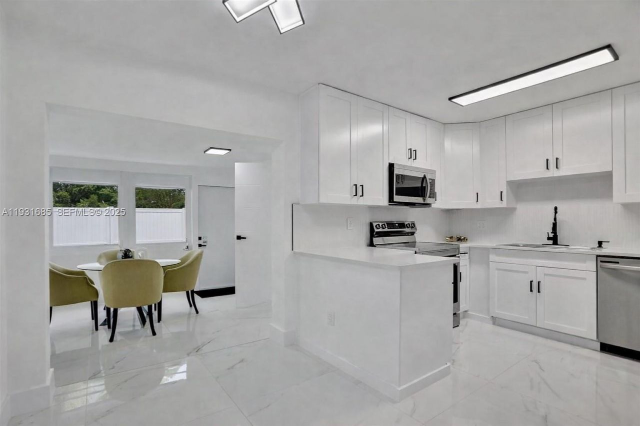 1220 NE 8th St, Pompano Beach, FL 33060 Photo