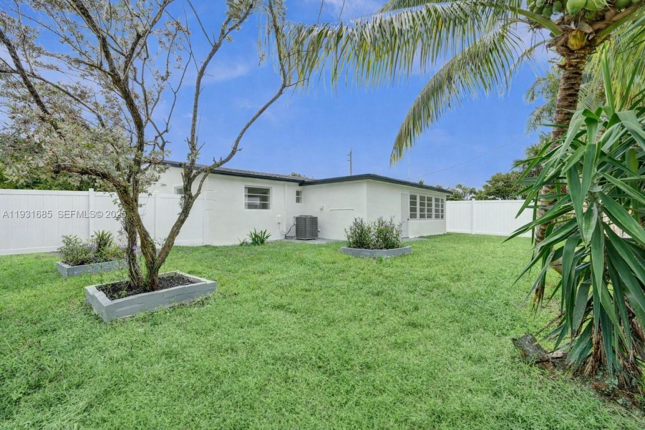 1220 NE 8th St, Pompano Beach, FL 33060 Photo