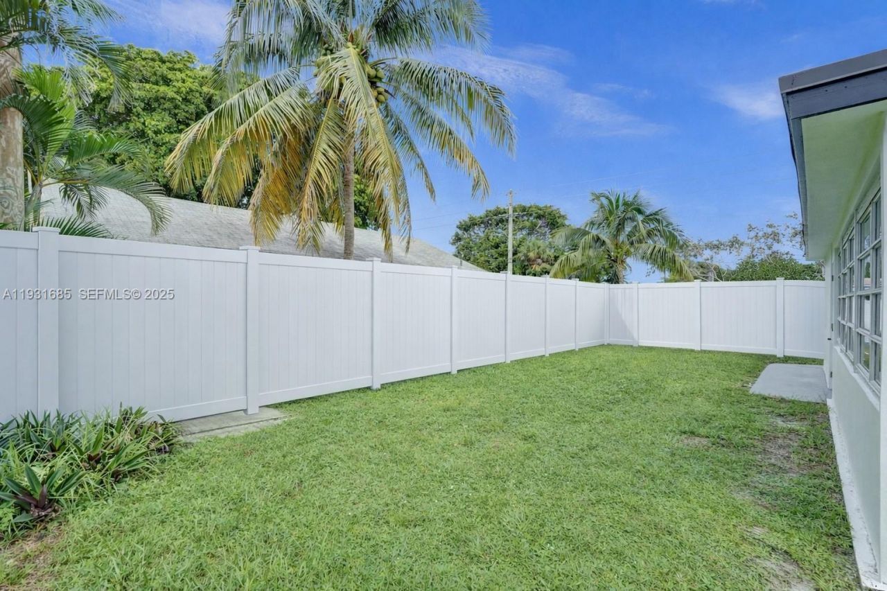 1220 NE 8th St, Pompano Beach, FL 33060 Photo