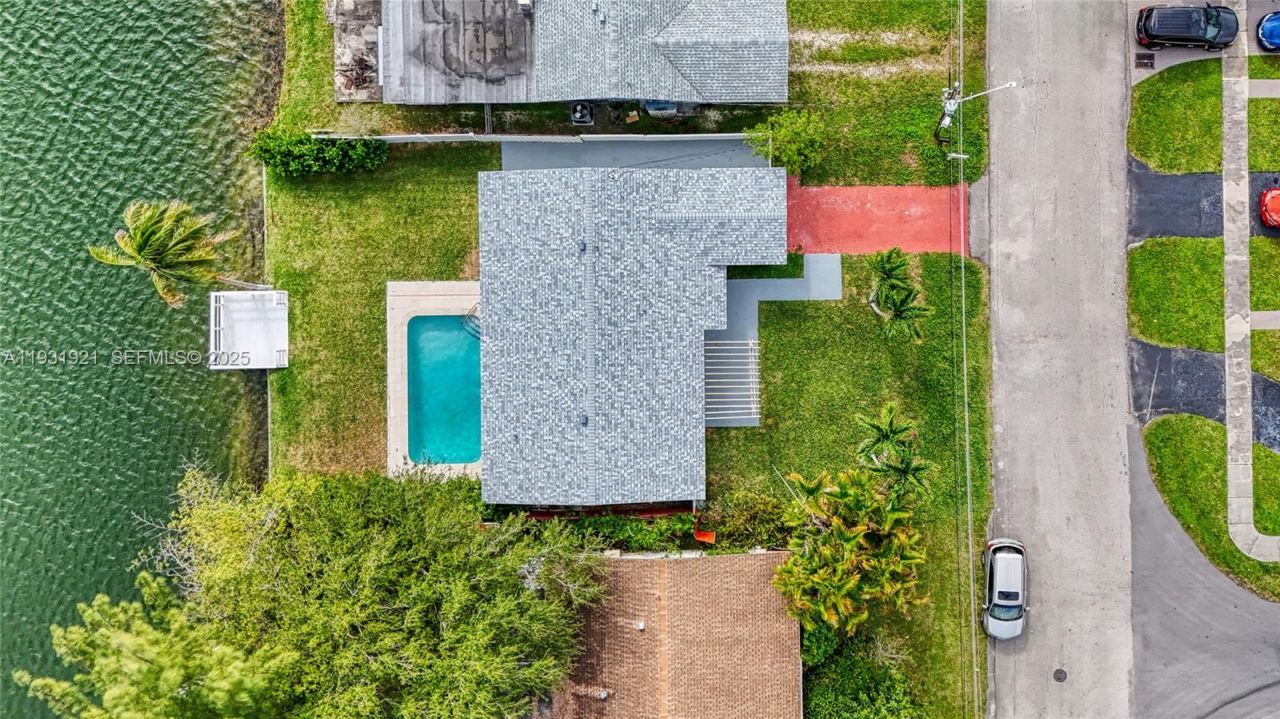 251 SW 9th Ave , Hallandale Beach, FL 33009 Photo