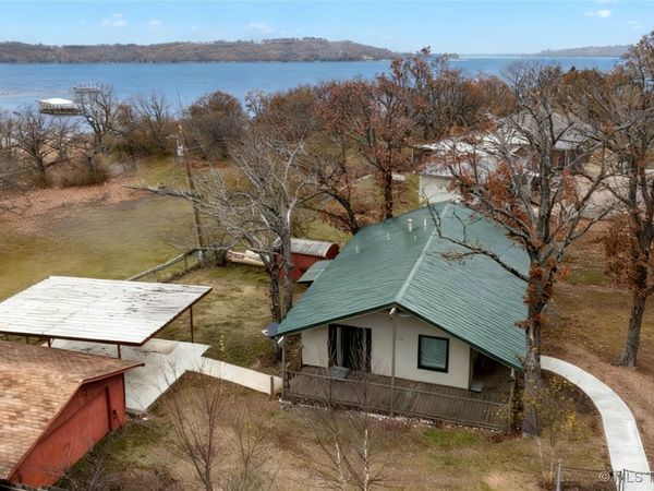 293 Kiamichi, Eufaula, OK 74432