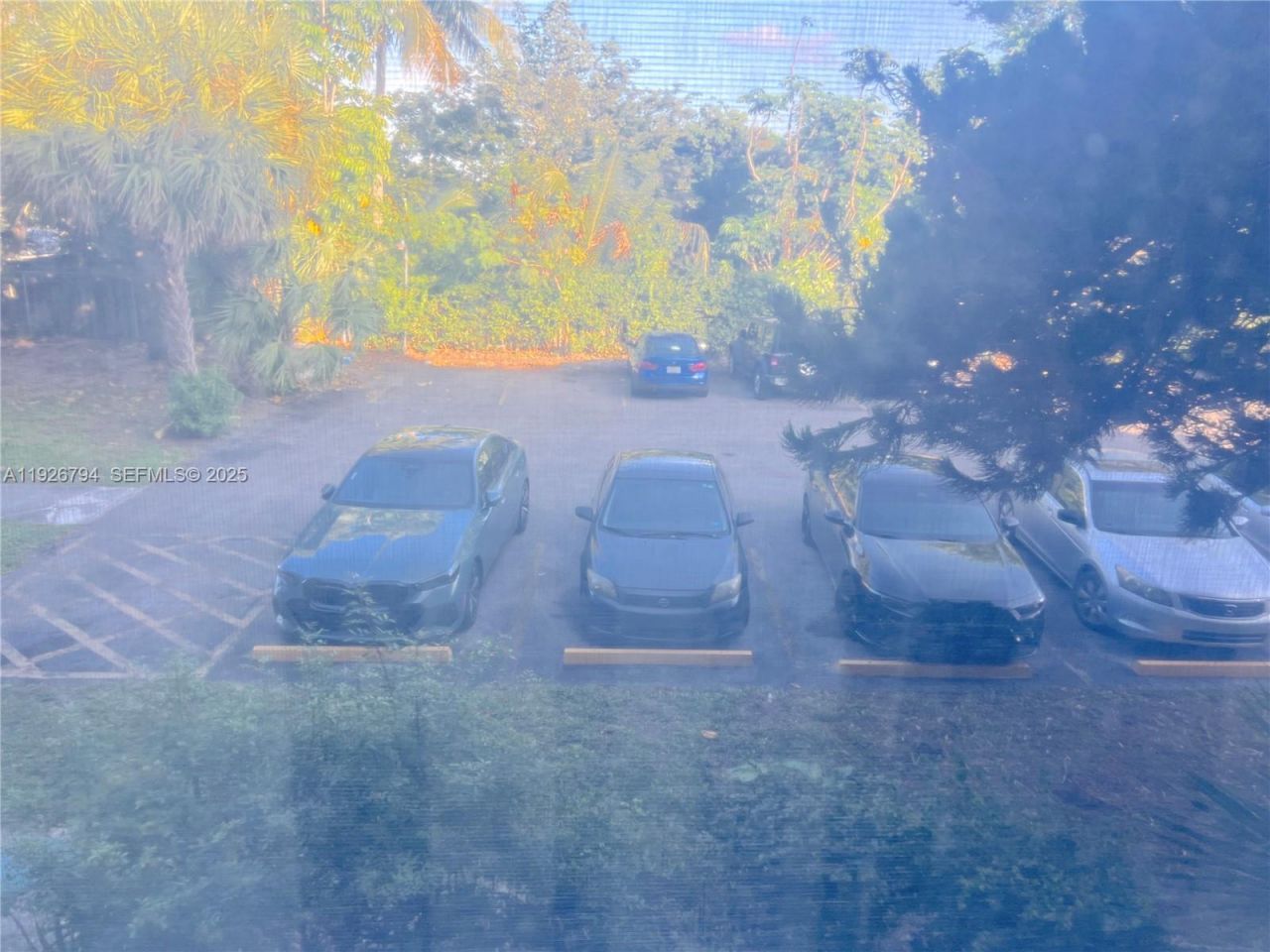 942 NE 199th St, Unit 202, Miami, FL 33179 Photo