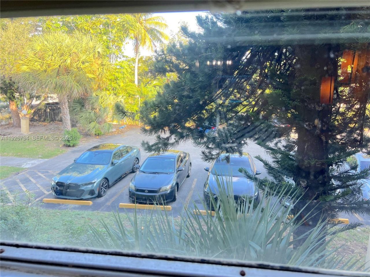 942 NE 199th St, Unit 202, Miami, FL 33179 Photo