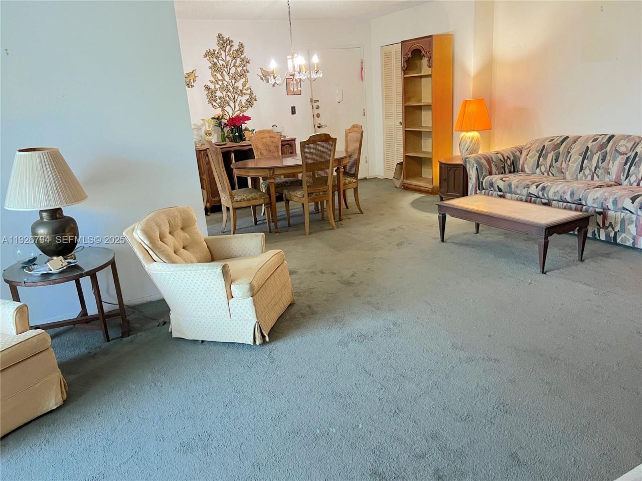 942 NE 199th St, Unit 202, Miami, FL 33179 Photo