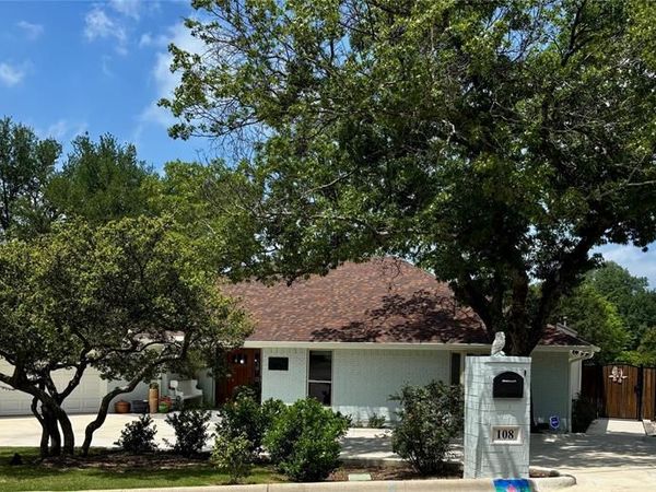108 Bob White Avenue, Weatherford, TX 76086