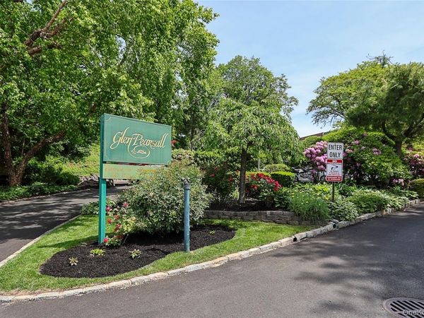 34 Pearsall Avenue, Unit 3G, Glen Cove, NY 11542