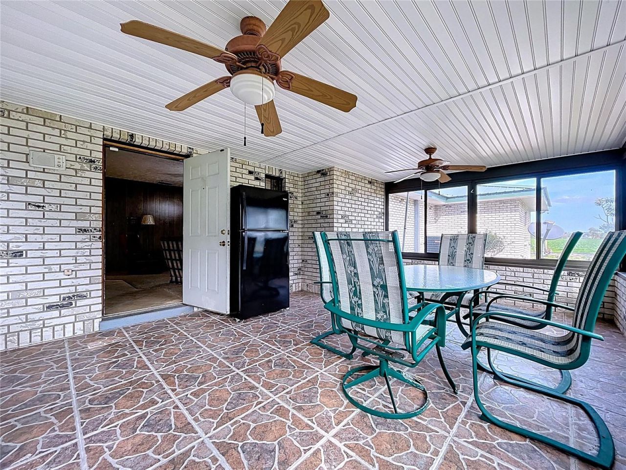 9471 Mcintosh Road, Dover, FL 33527 Photo