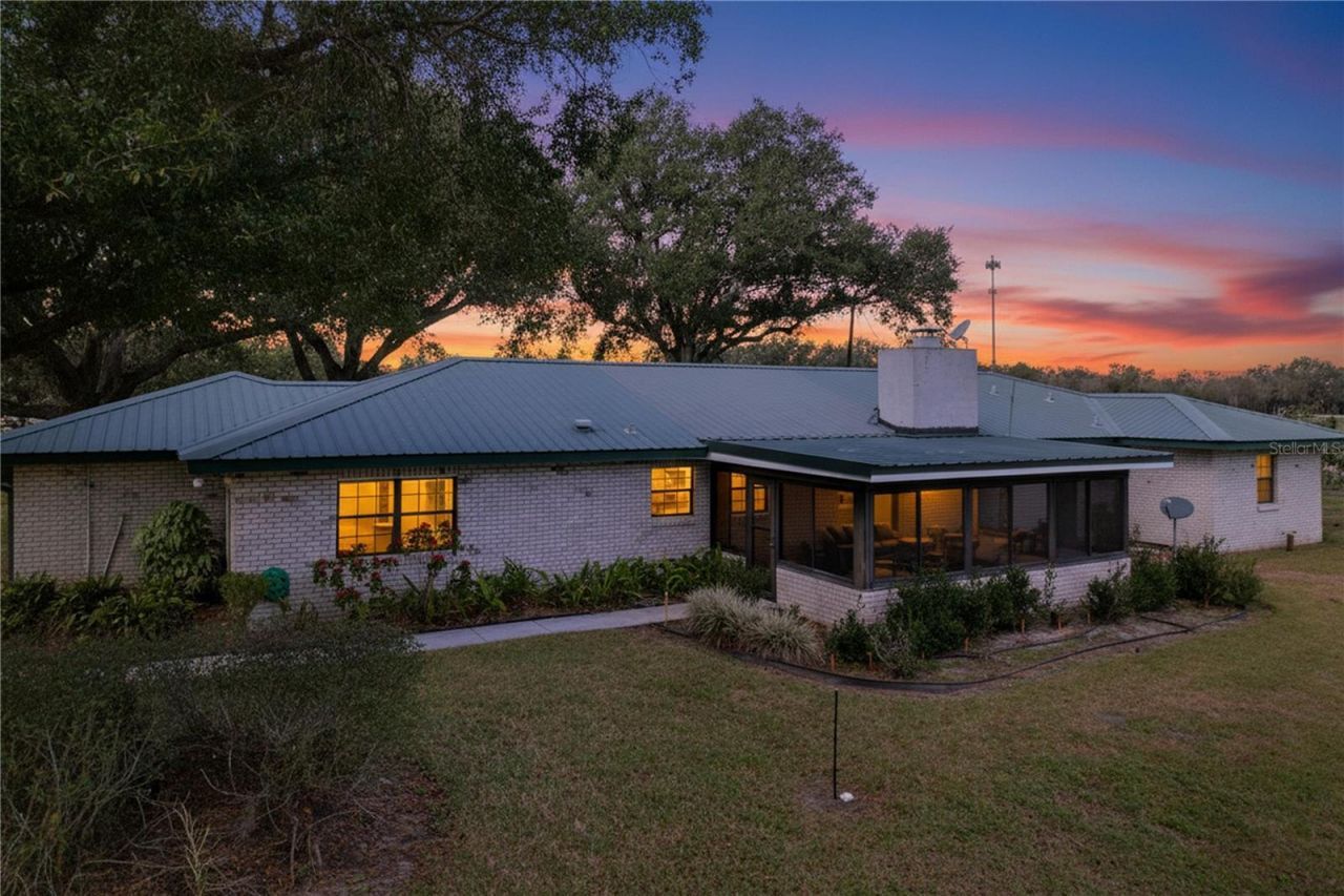 9471 Mcintosh Road, Dover, FL 33527 Photo