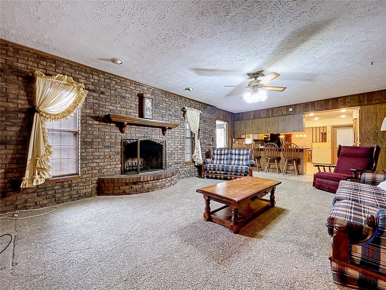 9471 Mcintosh Road, Dover, FL 33527 Photo