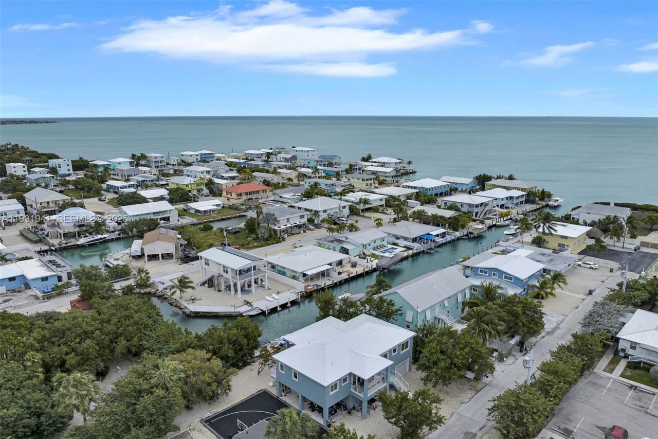 427 89th Street Ocean, Marathon, FL 33050 Photo