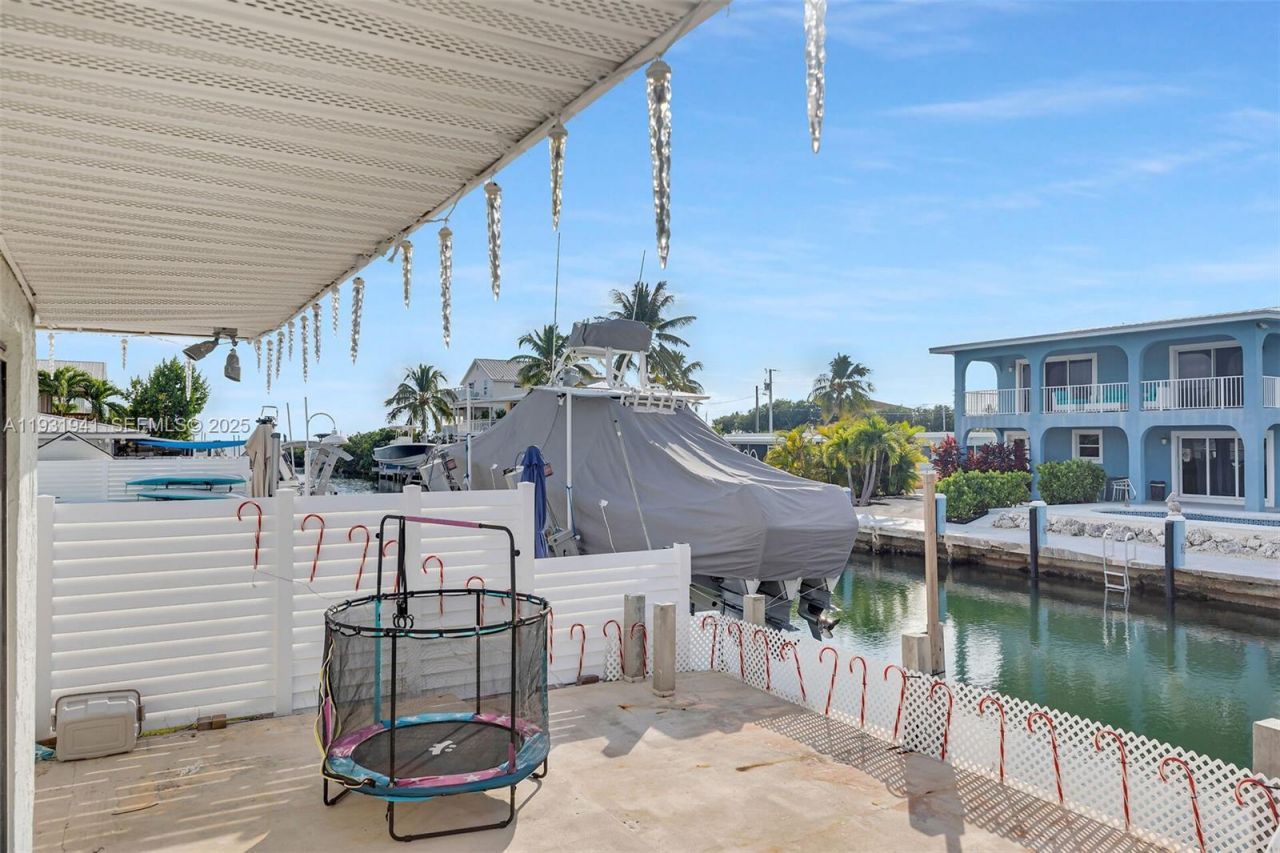 427 89th Street Ocean, Marathon, FL 33050 Photo