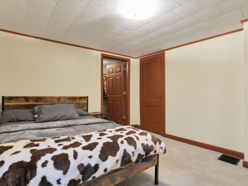 3585 East Pike, Zanesville, OH 43701 Photo 27