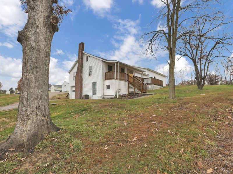 3585 East Pike, Zanesville, OH 43701 Photo 3