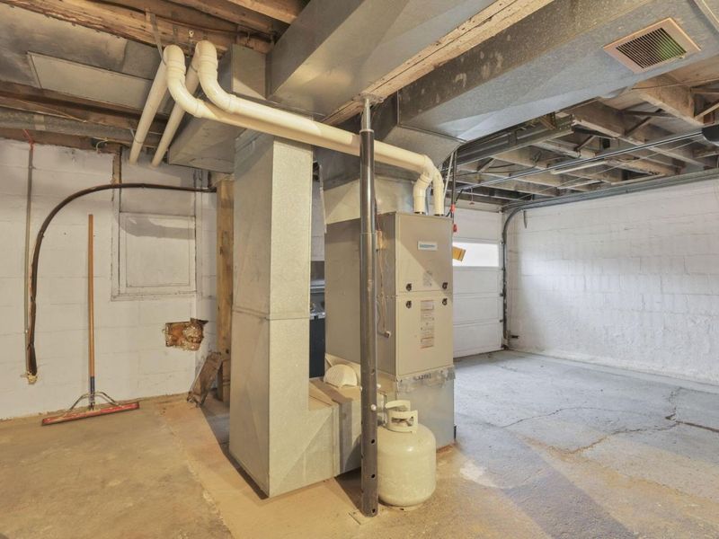 3585 East Pike, Zanesville, OH 43701 Photo 41