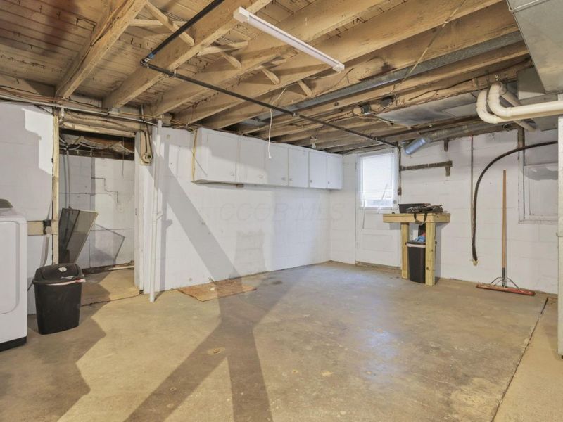 3585 East Pike, Zanesville, OH 43701 Photo 42