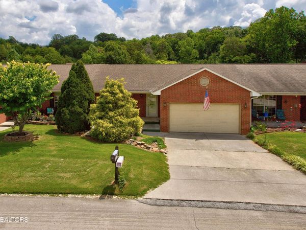912 Muirfield Drive, Maryville, TN 37801