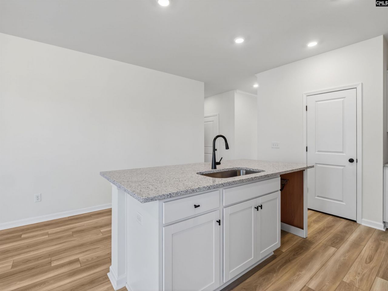 648 Old Charleston Road Photo 17