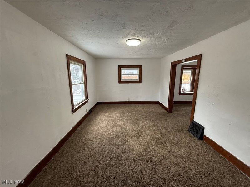 804 Beardsley Street, Akron, OH 44311 Photo 3