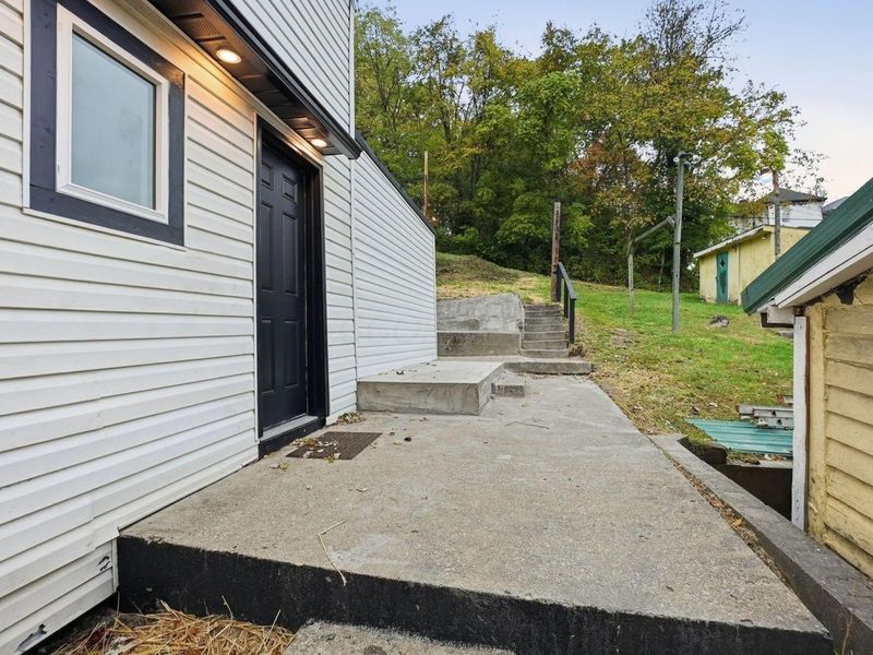 1041 Market Street, Zanesville, OH 43701 Photo 27