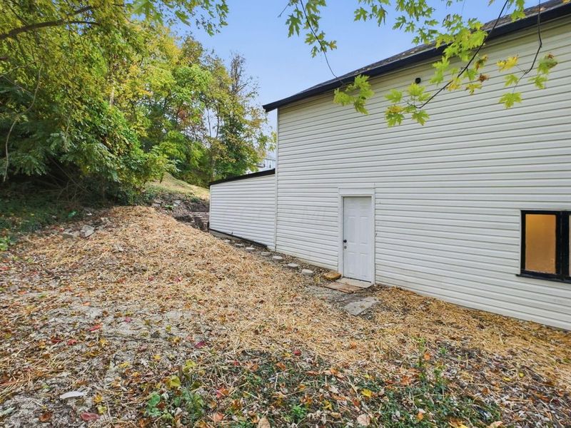 1041 Market Street, Zanesville, OH 43701 Photo 35