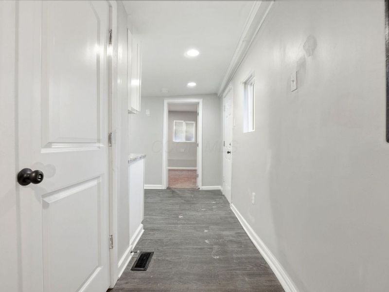 1041 Market Street, Zanesville, OH 43701 Photo 4