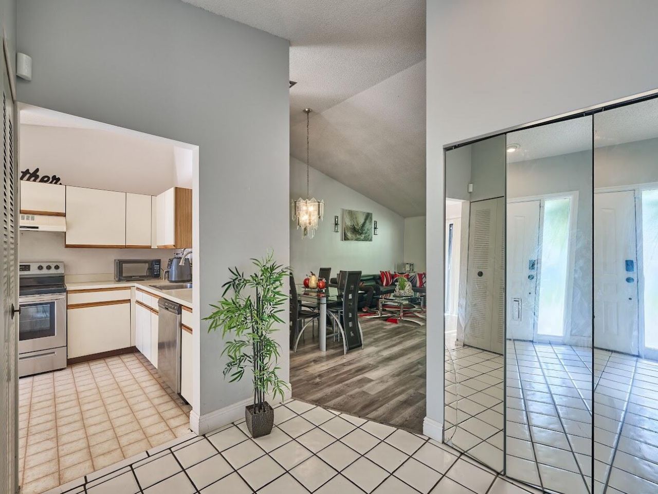 498 Iron Forge Ct Court, Royal Palm Beach, FL 33411 Photo