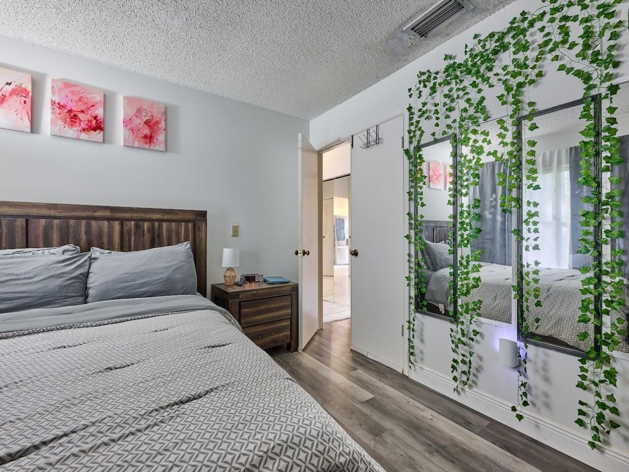 498 Iron Forge Ct Court, Royal Palm Beach, FL 33411 Photo