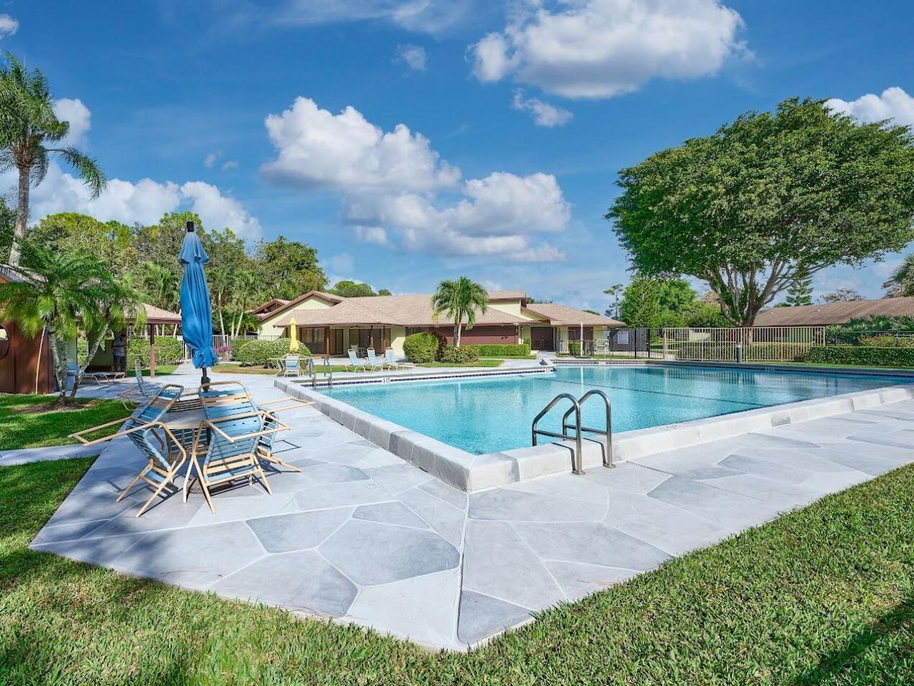 498 Iron Forge Ct Court, Royal Palm Beach, FL 33411 Photo