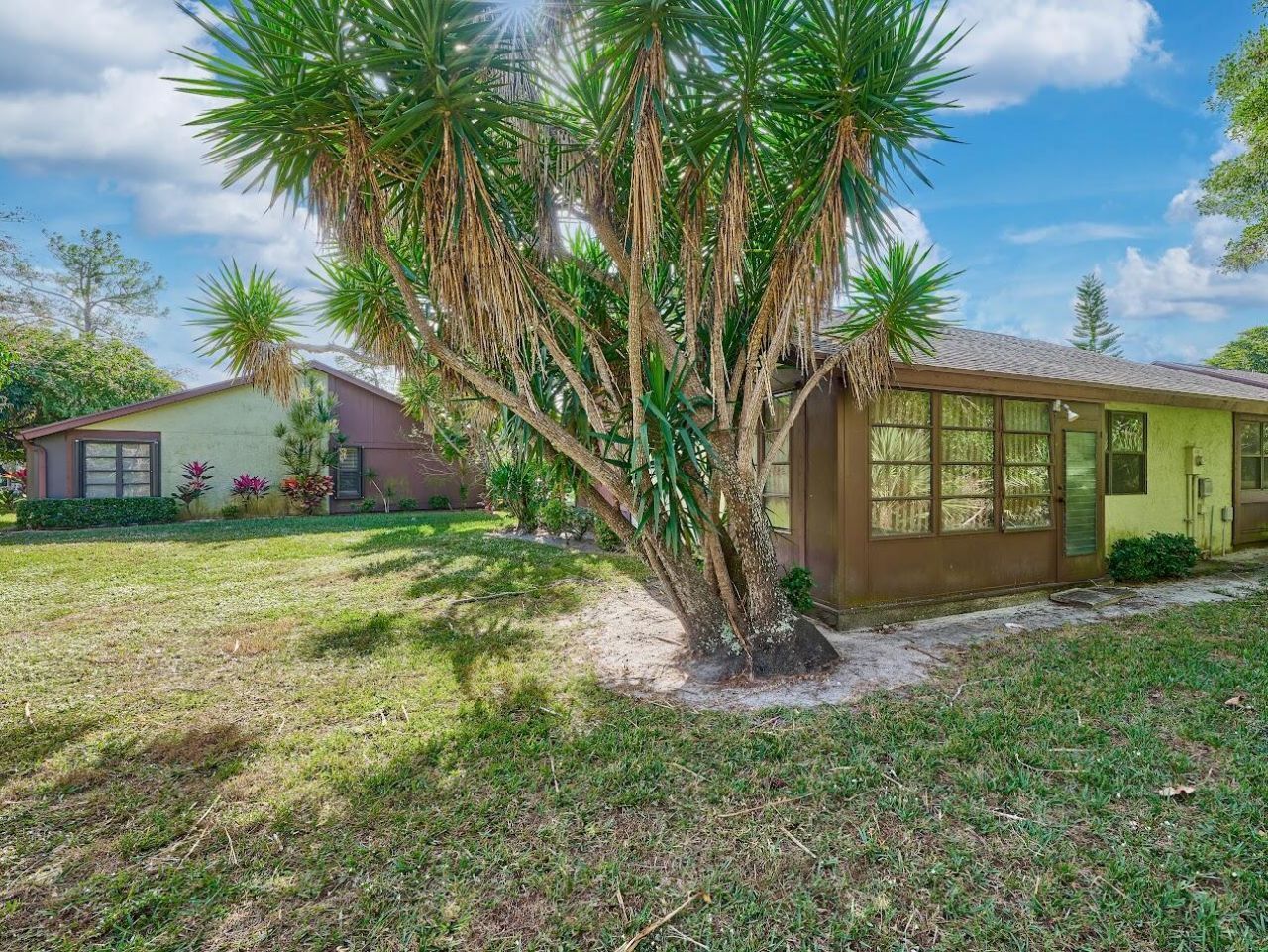 498 Iron Forge Ct Court, Royal Palm Beach, FL 33411 Photo