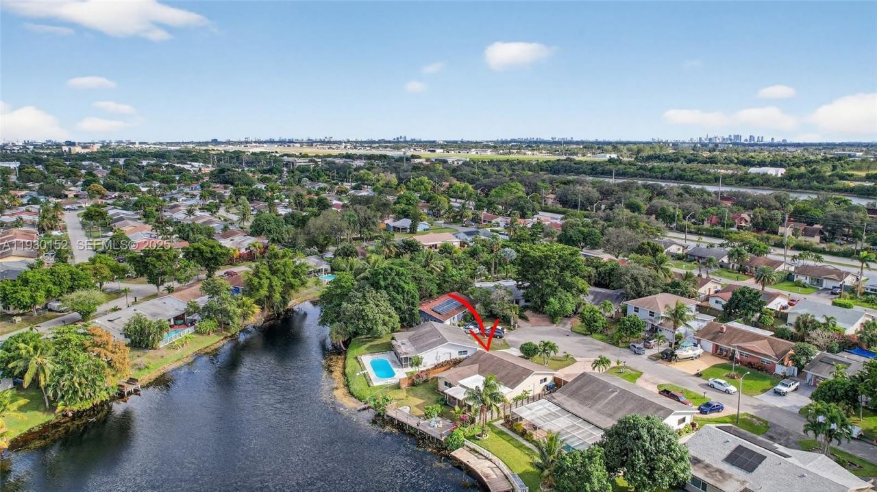 3373 NW 64th St, Fort Lauderdale, FL 33309 Photo