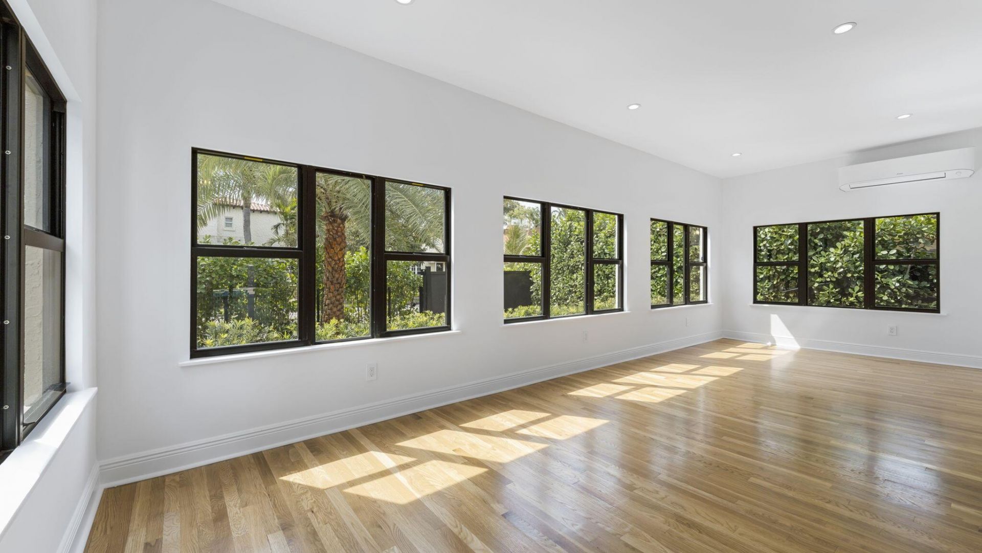 501 38th Street, West Palm Beach, FL 33407 Photo