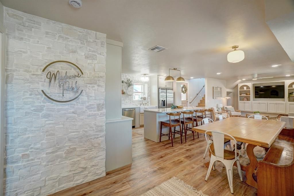 58 E Lake Drive, Medicine Park, OK 73557 Main Photo