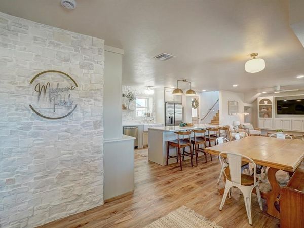 58 E Lake Drive, Medicine Park, OK 73557