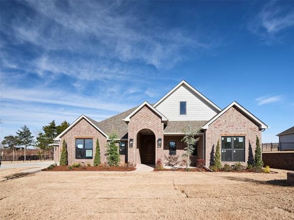 9225 SW 90th Street, Mustang, OK 73064