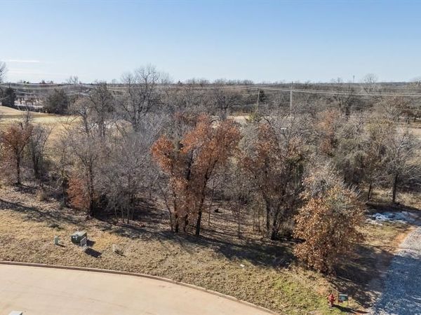 6101 Canopy Lane, Edmond, OK 73025