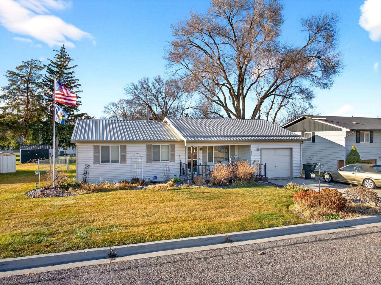 580 Calder Avenue, American Falls, ID 83211 Main Photo