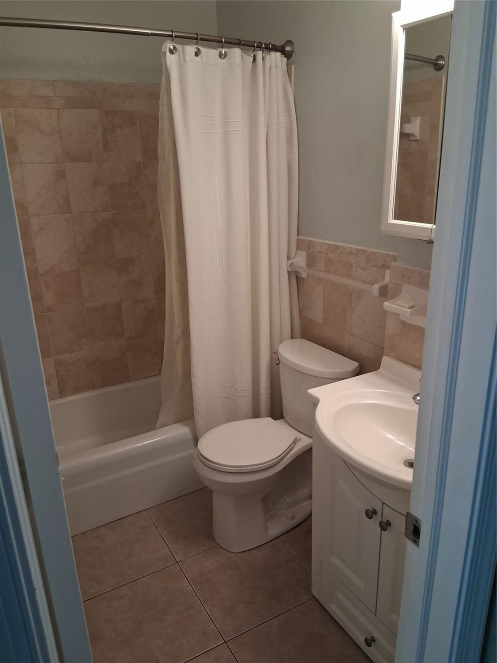 5720 NE 22nd Way, Unit 406, Fort Lauderdale, FL 33308 Photo