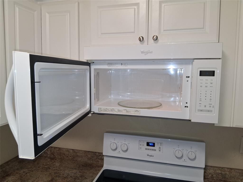 5720 NE 22nd Way, Unit 406, Fort Lauderdale, FL 33308 Photo