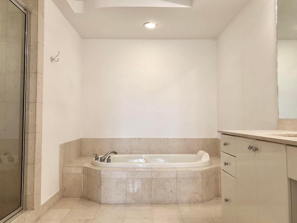 801 S Olive Avenue, Unit 921, West Palm Beach, FL 33401 Photo