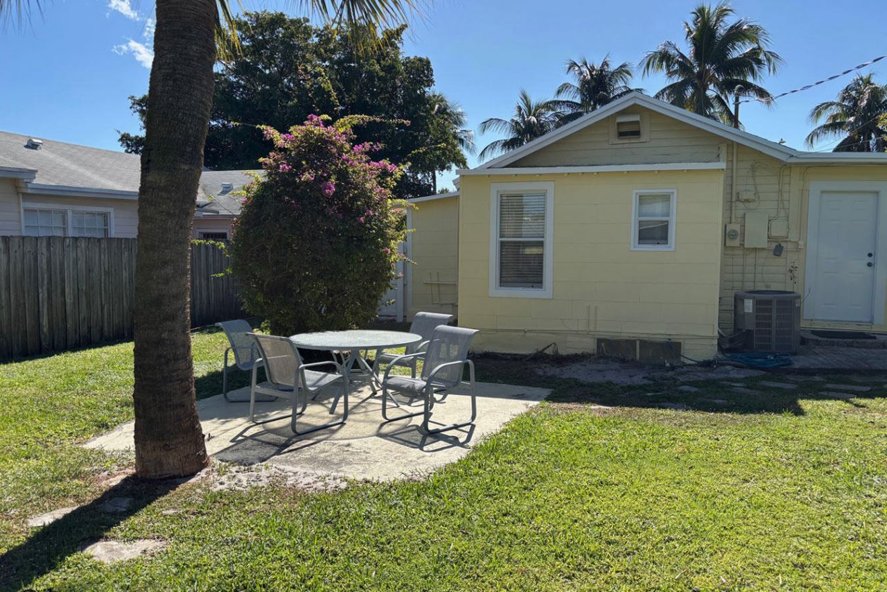 419 43rd Street, West Palm Beach, FL 33407 Photo