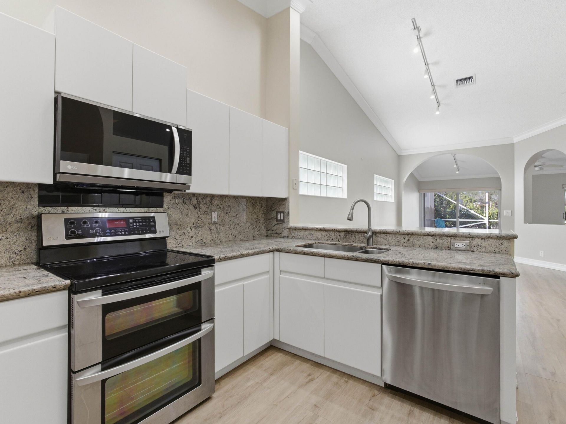 9734 Harbour Lake Circle, Boynton Beach, FL 33437 Photo